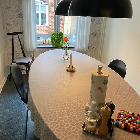 Lägenhet Spikergade 6 *